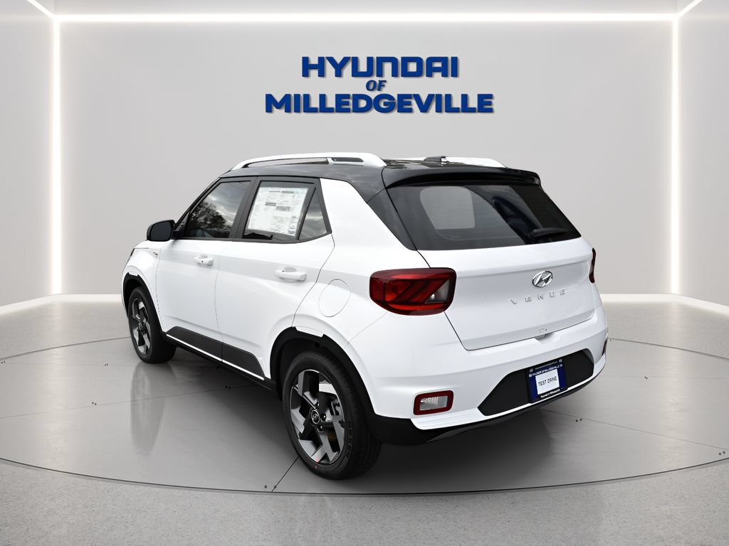 New 2026 Hyundai Venue SEL FWD image 3