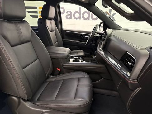 Used 2025 Chevrolet Tahoe RST w/ Comfort Package AWD/4WD image 28