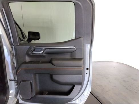 Used 2024 GMC Sierra 1500 AT4 w/ Technology Package image 39