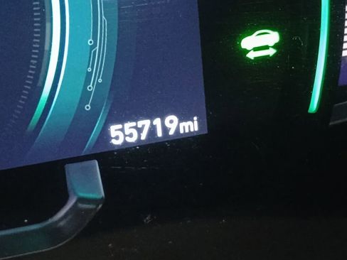 Used 2020 Hyundai Ioniq SEL image 14