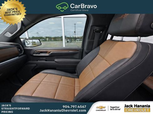 Used 2023 Chevrolet Silverado 1500 High Country w/ High Country Premium Package AWD/4WD image 10