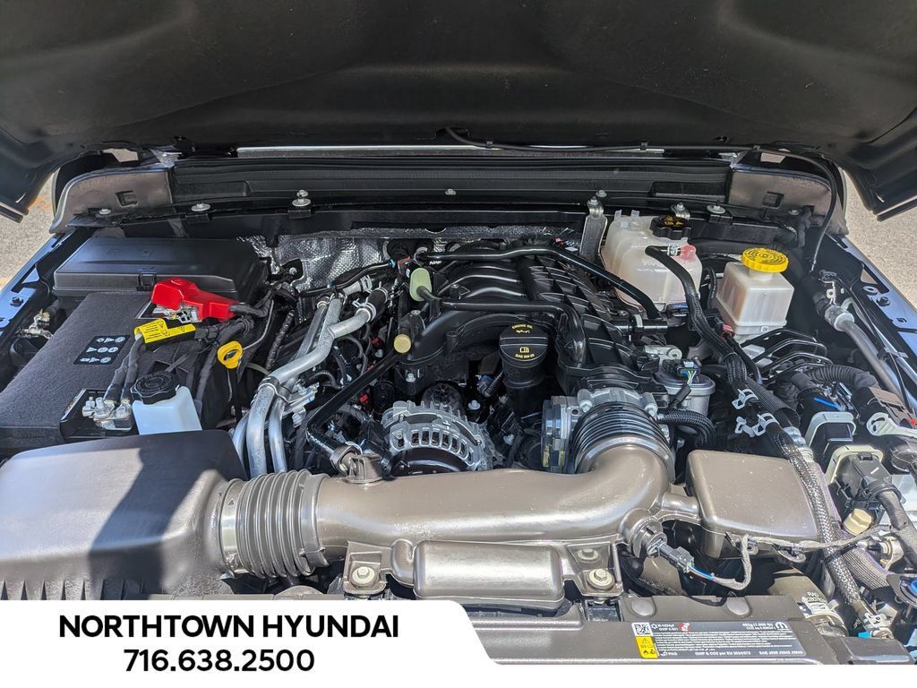 Used 2026 Jeep Gladiator Mojave AWD/4WD image 35