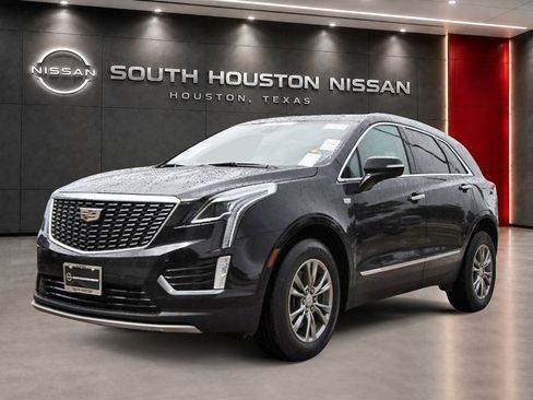 Used 2023 Cadillac XT5 Premium Luxury FWD image 2