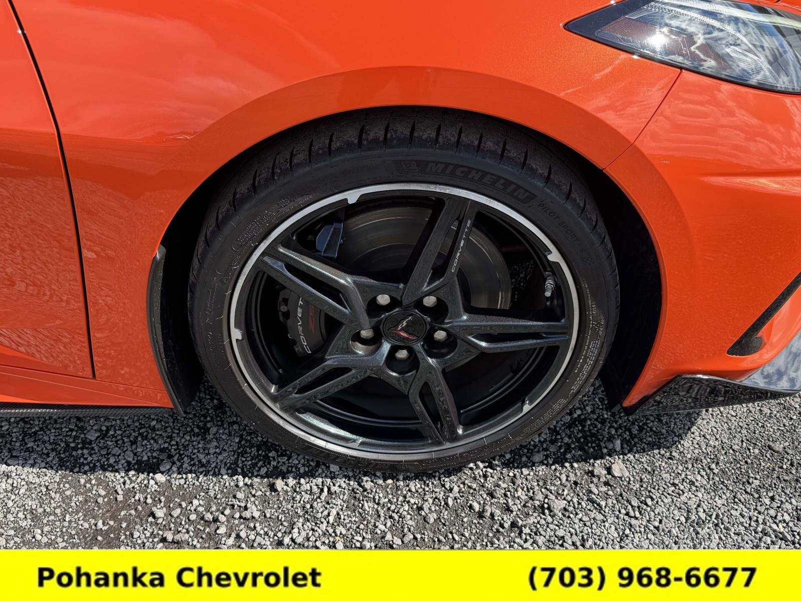 Used 2021 Chevrolet Corvette Stingray Premium Conv w/ Z51 Performance Package RWD image 7