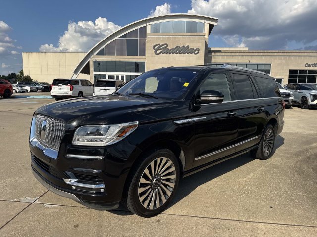 Used 2020 Lincoln Navigator L Reserve w/ Luxury Package RWD image 1