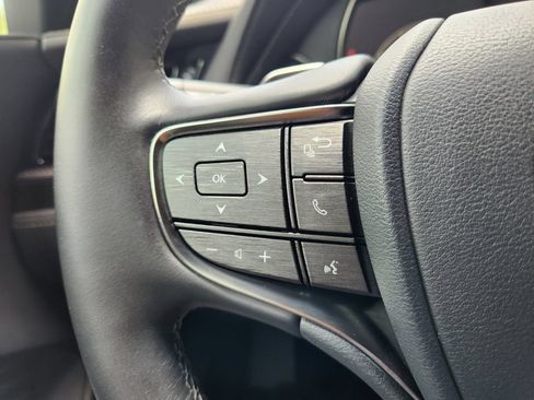 Used 2018 Lexus LS 500 w/ Accessory Package (Z2) RWD image 29