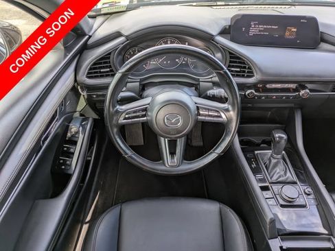 Used 2019 MAZDA MAZDA3 Hatchback w/ Preferred Package FWD image 12
