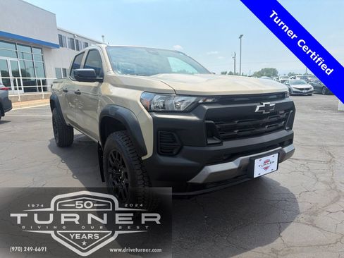 Used 2023 Chevrolet Colorado Trail Boss w/ Technology Package AWD/4WD image 1