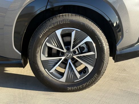 Certified 2023 Lexus RZ 450e Premium image 15