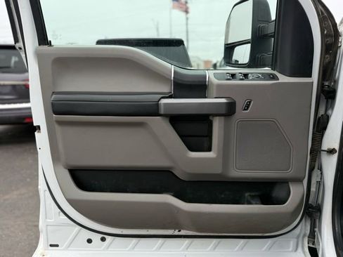 Used 2019 Ford F250 XLT image 4