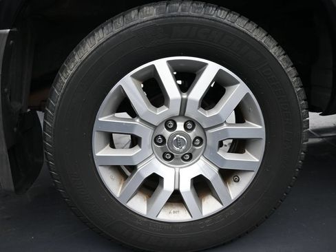 Used 2012 Nissan Frontier SL AWD/4WD image 10