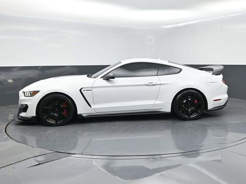 Used 2017 Ford Mustang Shelby GT350R w/ GT350R Equipment Group 920A RWD image 5