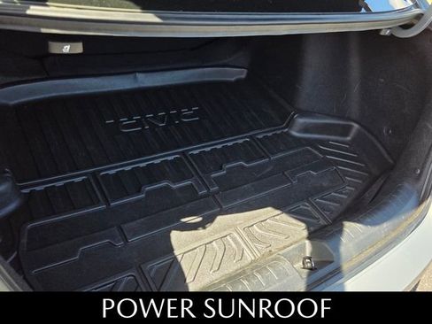 Used 2025 Honda Civic Sport image 9