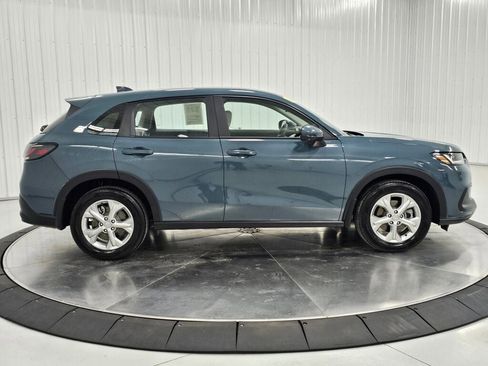 Certified 2025 Honda HR-V LX image 6