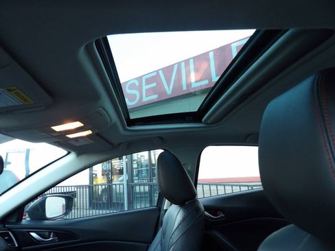 Used 2014 MAZDA MAZDA3 i Grand Touring FWD image 9