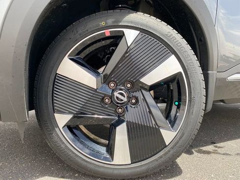 New 2026 Nissan Kicks SR FWD image 20