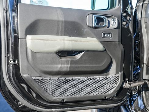 New 2026 Jeep Gladiator Mojave image 21