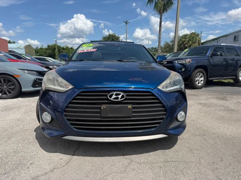 Used 2015 Hyundai Veloster Turbo w/ Option Group 04 FWD image 2