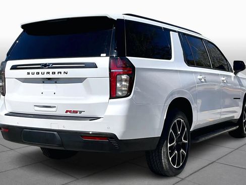 Used 2021 Chevrolet Suburban RST w/ Luxury Package image 13