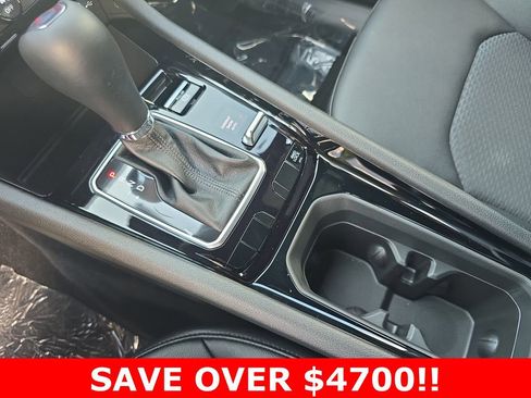 New 2025 Jeep Compass Latitude w/ Sun & Sound Group image 25