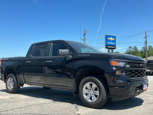 Used 2023 Chevrolet Silverado 1500 W/T w/ WT Value Package AWD/4WD image 3