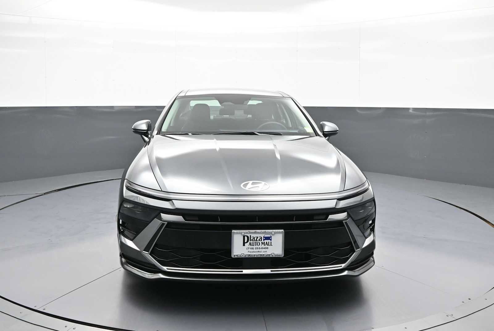 Used 2026 Hyundai Sonata SEL FWD image 2