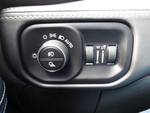 Used 2023 RAM 3500 Limited image 43