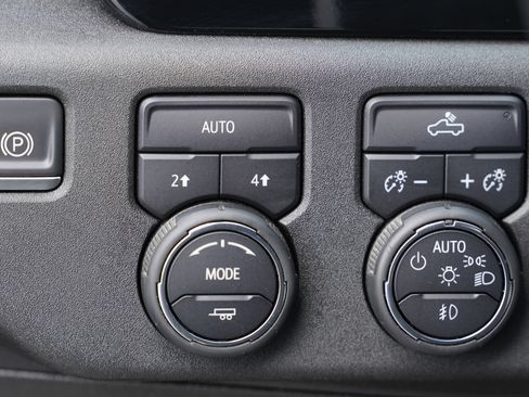 Used 2023 Chevrolet Silverado 1500 RST w/ Redline Edition AWD/4WD image 23