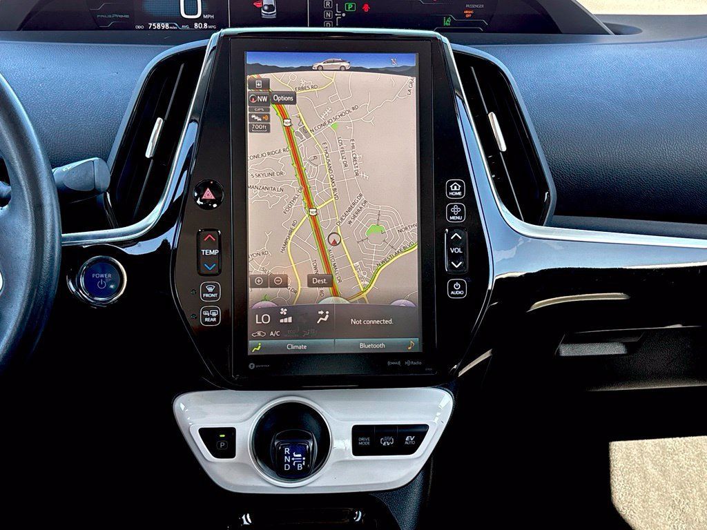Used 2018 Toyota Prius Prime Premium w/ Preferred Accessory Package FWD image 21