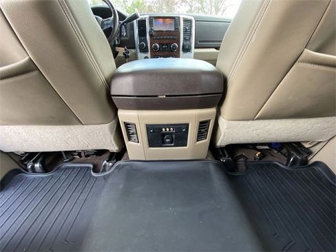 Used 2012 RAM 2500 Laramie w/ Protection Group image 30