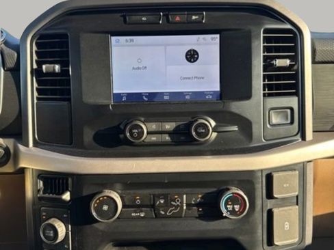 Used 2023 Ford F150 XLT AWD/4WD image 12
