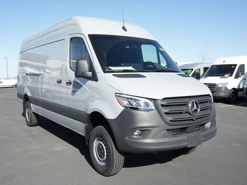 New 2026 Mercedes-Benz Sprinter 2500 image 3