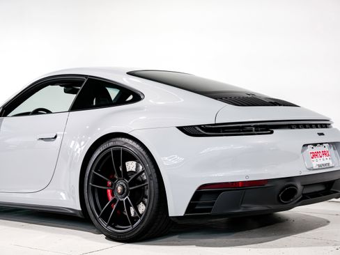 Used 2023 Porsche 911 Carrera GTS image 39