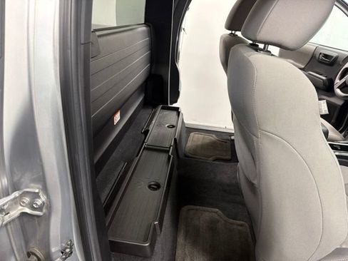 Used 2023 Toyota Tacoma SR RWD image 18