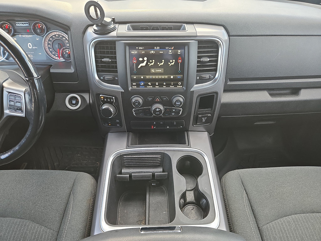 Used 2022 RAM 1500 Warlock AWD/4WD image 13