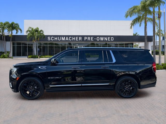 Certified 2024 GMC Yukon XL Denali w/ Denali Reserve Package AWD/4WD image 4