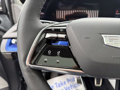 Certified 2025 Cadillac Optiq Luxury 1 w/ LPO, Floor Liner Package image 12