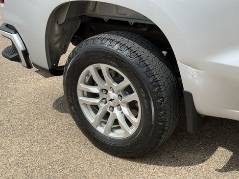 Used 2022 Chevrolet Silverado 1500 RST RWD image 13