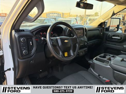 Used 2022 Chevrolet Silverado 2500 Custom w/ Custom Value Package image 16