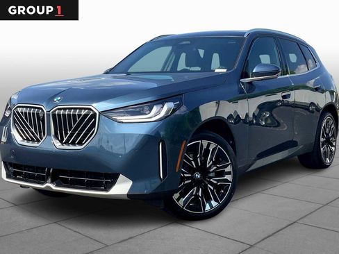 Used 2025 BMW X3 xDrive30i w/ Premium Package image 1