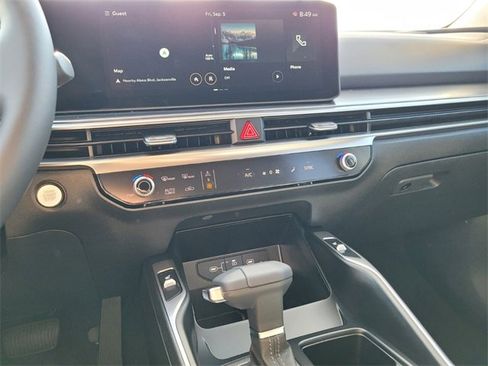 New 2025 Kia Sorento S w/ Panoramic Sunroof Package image 14