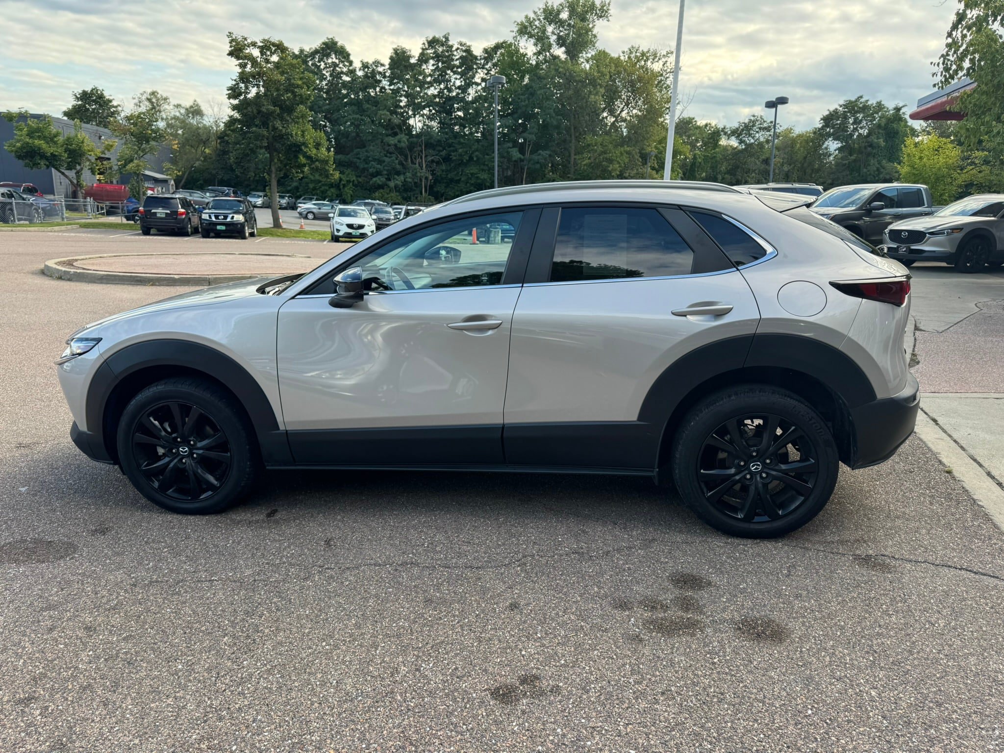 Used 2024 MAZDA CX-30 AWD 2.5 S w/ Select Sport Pkg image 4