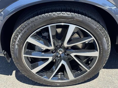 Certified 2024 Volvo XC90 B6 Plus w/ Protection Package Premier AWD/4WD image 8