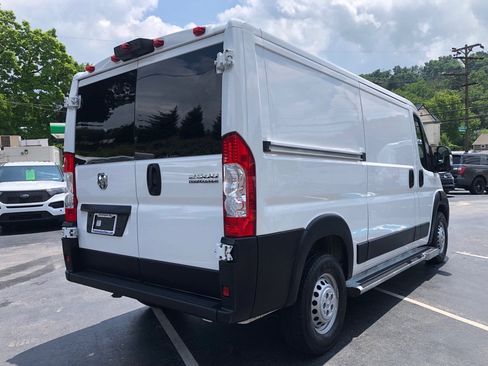 Used 2025 RAM ProMaster 2500 w/ U-Haul Equipment Group FWD image 6