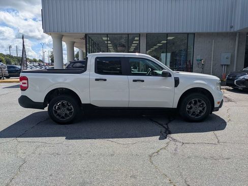 Used 2023 Ford Maverick XLT FWD image 2