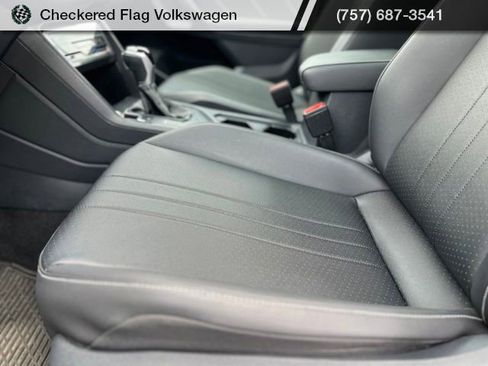 Used 2023 Volkswagen Tiguan SE FWD image 21