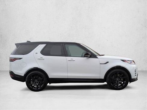 Certified 2025 Land Rover Discovery Dynamic SE AWD/4WD image 4