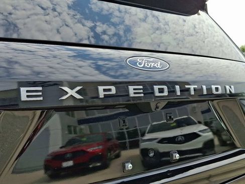 Used 2025 Ford Expedition Max Active AWD/4WD image 33