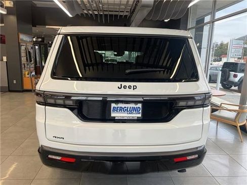 New 2026 Jeep Grand Wagoneer Limited image 5