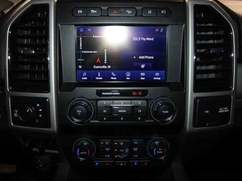 Used 2020 Ford F350 Lariat image 16